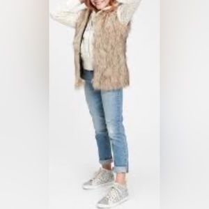 GAP Kids Faux Fur Vest Size L